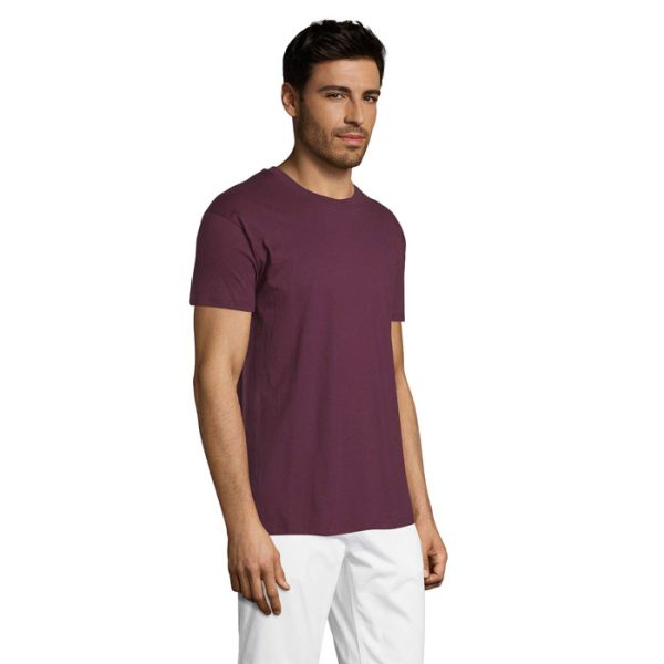 REGENT T-Shirt: Soft cotton, ideal for customization or everyday wear.