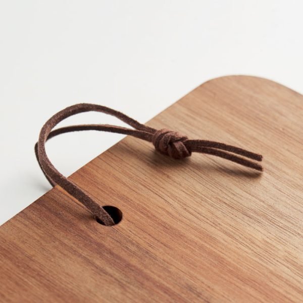 Serviro5 gift suppliers Durable acacia wood cutting board perfect for kitchen prep and serving