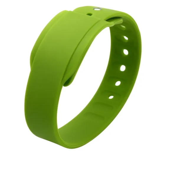 Nfc silicone wristbands with pocket for rfid tag in qatar gift suppliers Nfc silicone wristbands with pocket for rfid tag in qatar