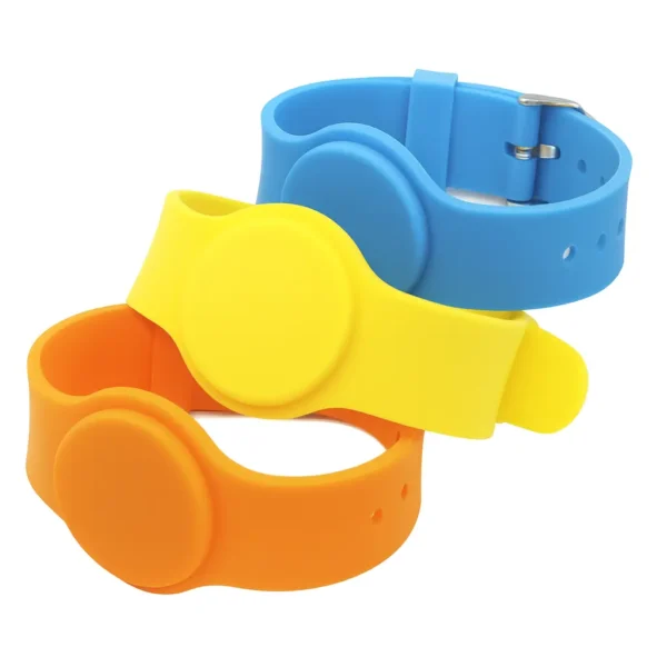 Rfid silicone bands wristband in uae gift suppliers Rfid silicone bands wristband in uae