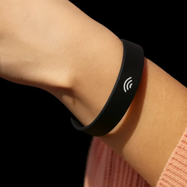 Ultra slim thin silicone rfid wristband in gcc gift suppliers Ultra slim thin silicone rfid wristband in gcc