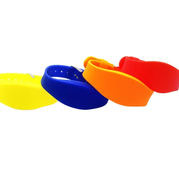 Waterproof adjustable hotel rfid wristband in gcc gift suppliers Waterproof adjustable hotel rfid wristband in gcc